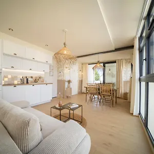 https://residence-les-voiles-de-carnac.inbrittany.com